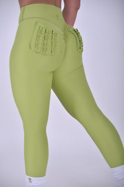 Alternative view of NC Ruffle Regular Scrunch Pocket V-Waist Leggings